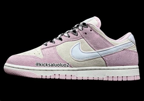 pink dunks low 2022